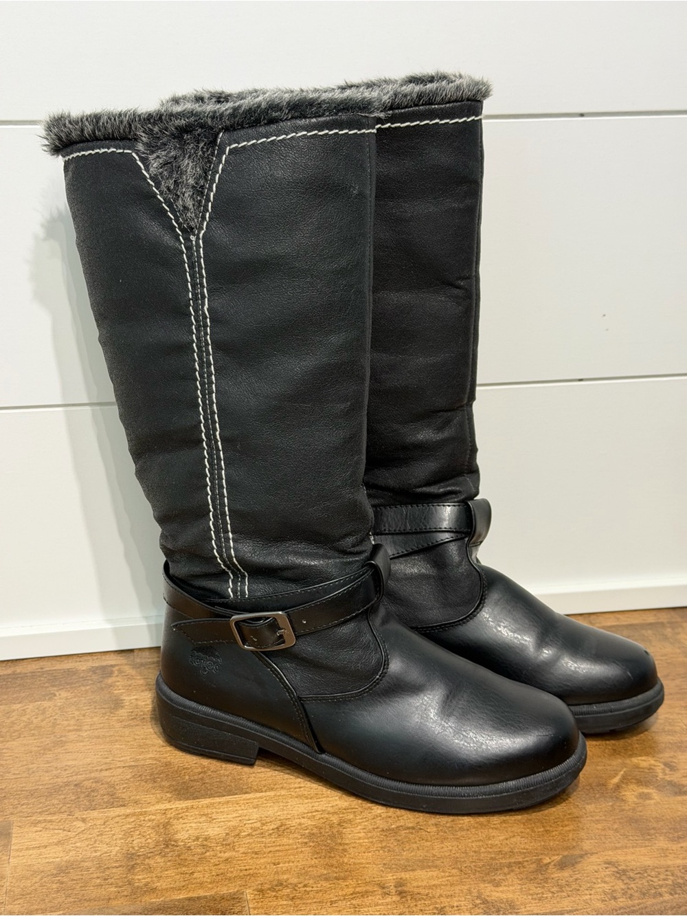 totes Black & Faux Fur Lined Winter Boots
